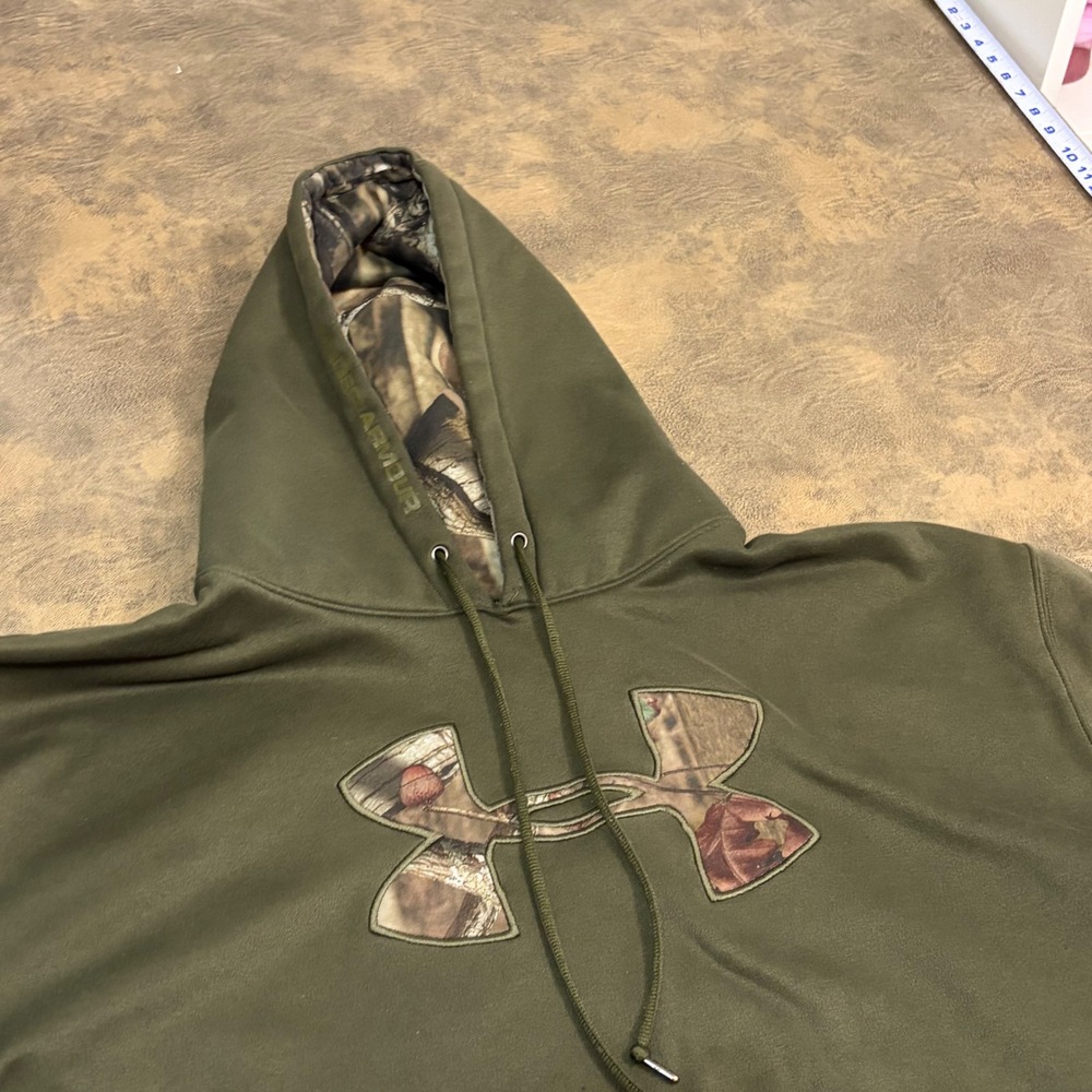 Under Armour Hoodie Mens 2XL Green Camo Logo Loose Fit Pullover 2110